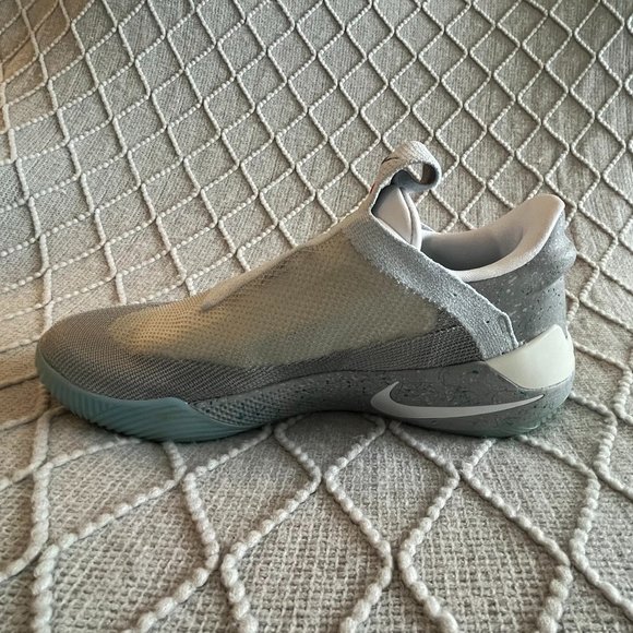 Nike Adapt BB “Mag” Sneakers - Picture 12 of 16